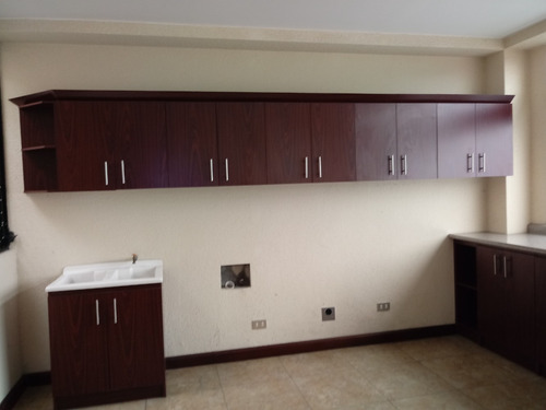 Imagen 2 de 7 de Apartamento En Renta En Zona 10 Muy Ceca De Centro Medico