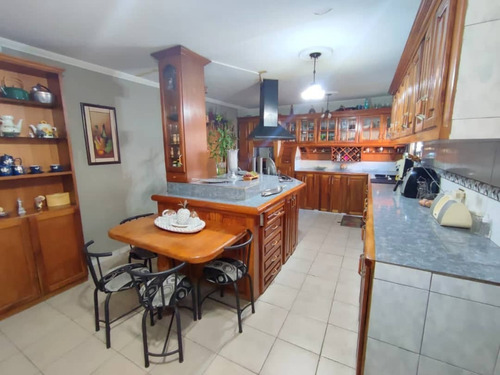 Imagen 11 de 25 de Cv-902 Zona Oeste Townhouse En Villa Hato Verde Sector Punta De Mata