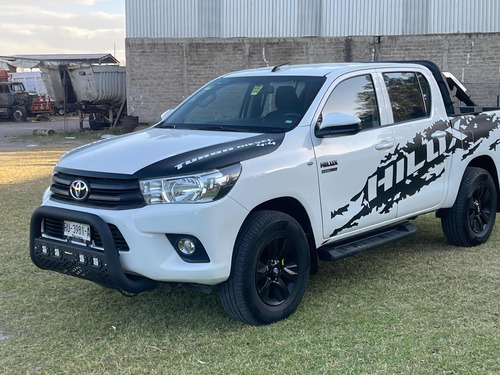 Toyota Hilux 2.8 Tdi Cabina Doble Mt