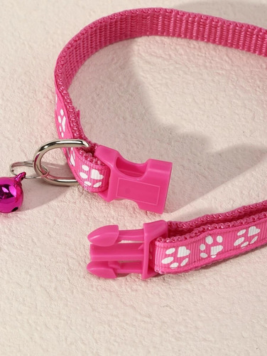 Collar Para Perro O Gato Regulable Con Diseño De Garritas Color Fuccia Tamaño Del Collar Medium