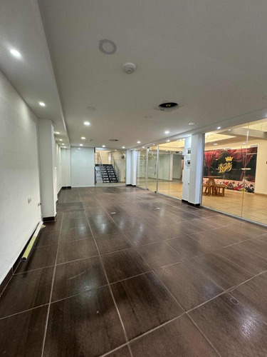 S.c Alquiler Local Comercial Ubicado En Cc Casa Los Magos