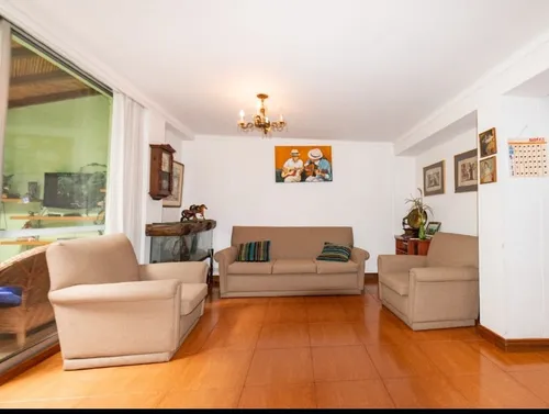 Casa En Venta En Loma De Los Balsos. Cod V16872
