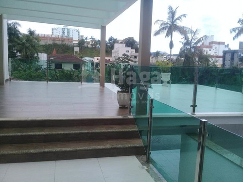 Imagem 9 de 30 de Casa À Venda No Centro Em Brusque/sc - 1300