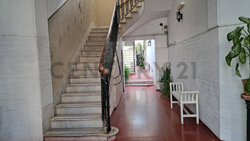 Venta Ph 2 Ambientes En Palermo Soho Con Patio + Escritorio. Reciclado A Nuevo. Apto Crédito.