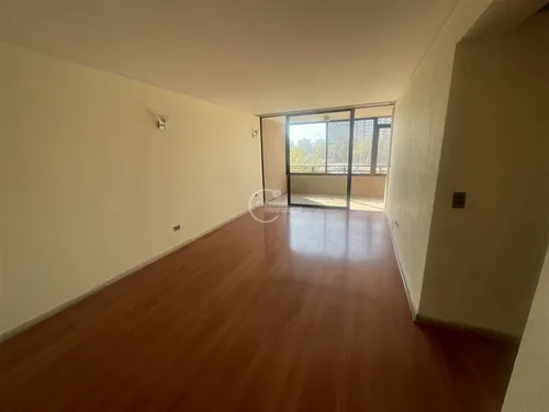 Departamento En Arriendo De 2 Dorm. En La Reina