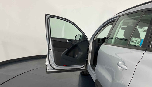 Imagen 14 de 15 de 45350 - Volkswagen Tiguan 2015 Con Garantía