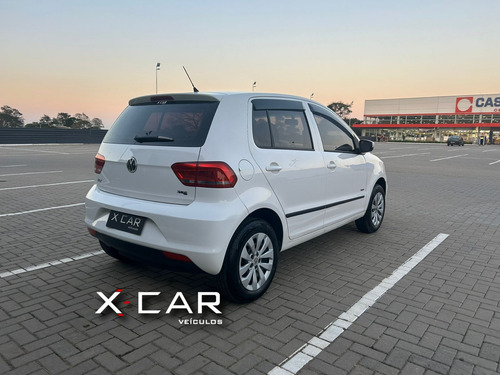 Volkswagen Fox 1.0 MPI COMFORTLINE 12V FLEX 4P MANUAL