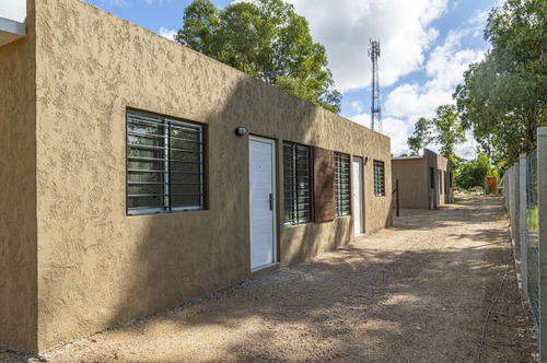 Casa De 2 Dormitorios A Estrenar En Complejo Cerrado En El Pinar