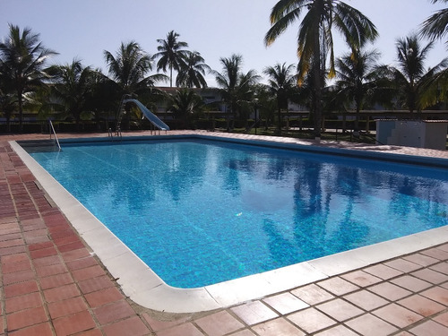En Venta Cómodo Apartamento Vacacional En Rio Chico Yep