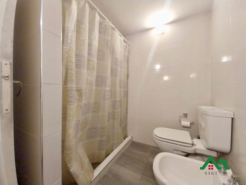 Departamento En Venta Piso Entero, 4 Dormitorios, Cochera En Nueva Córdoba Apto Crédito