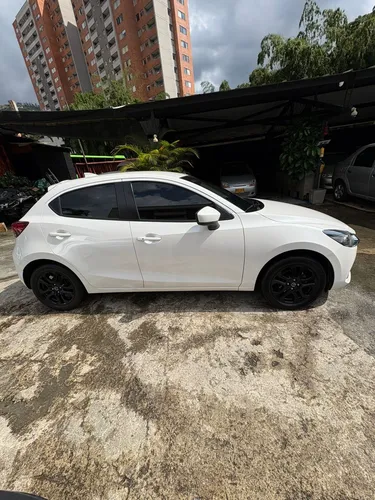 Mazda 2 Grand touring LX