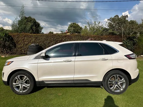 Ford Edge 3.5 Titanium