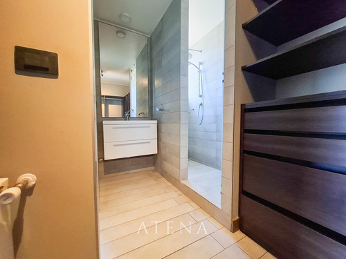 En Venta Departamento Tríplex En Vitacura