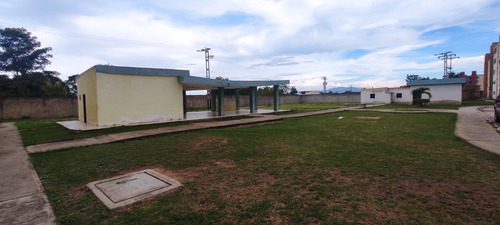 Imagen 11 de 11 de Se Vende Apartamento En Res. Pomarrosa, Paraparal (gla-1101)