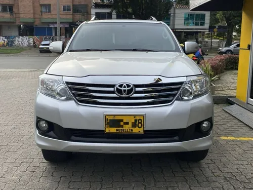 Toyota Fortuner 2.7l 4x2