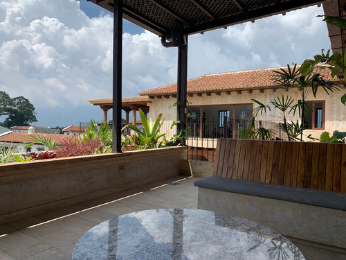 Imagen 17 de 18 de Casa En Venta En Club Residencial Exclusivo, Espectaculares Vistas Hacia Los Volcanes En #ciudadvieja A 15m De Antigua
