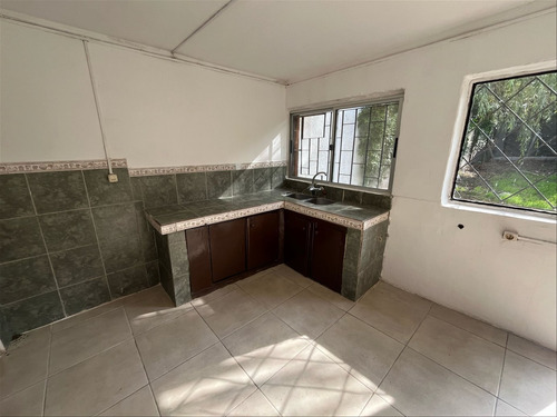 *** Alquilado *** Sencilla En Colonia Nicolich 2 Dorm.