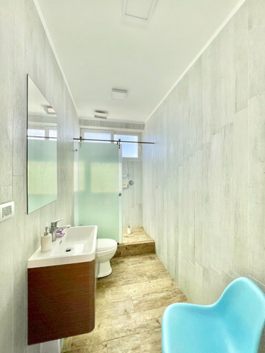 Sólida Casa En Venta Con Preciosas Vistas Al Mar, Zapallar