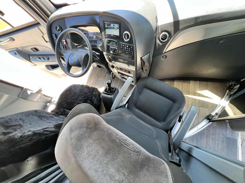 New G7 Ld M.benz 2022/2023 Manual Pouco Rodado Financia