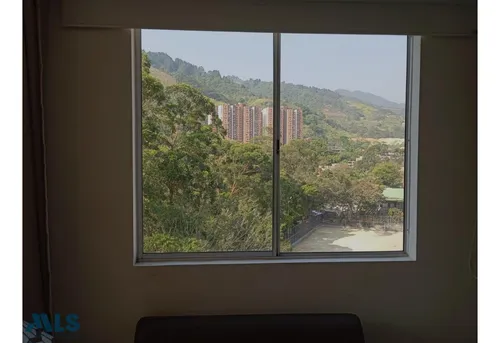 Apartamento, Excelente Ubicación, Unidad Completa...(mls#252938)
