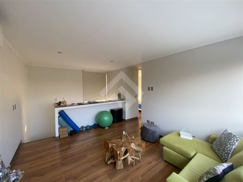 Excelente, Casa En Venta De 3 Dorm Y Serv. Chamisero, Colina
