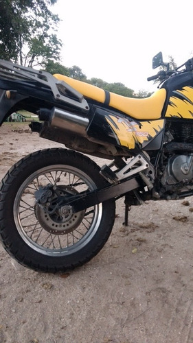 Imagen 7 de 14 de Suzuki 650 Rse