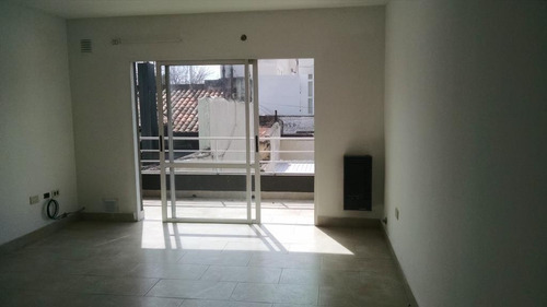 Imagen 7 de 8 de Departamento Centrico Con Cochera