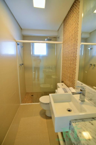 Imagem 17 de 25 de Casa Na Praia, Condomínio Fechado, Alto Padrão, 7 Suítes, Piscina, Churrasqueira, 6 Vagas, Acapulco, Guarujá. - Ca0110