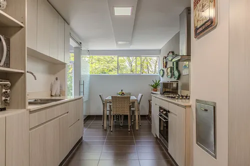 Apartamento En Venta En El Tesoro. Cod V21429
