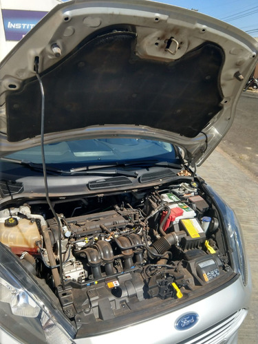 Imagem 15 de 15 de Ford New Fiesta Se Hatch 1.6 Automatico 2016