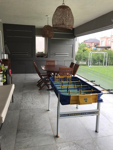 Casa En Venta En Ayres Plaza, Pilar, G.b.a. Zona Norte