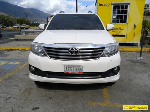 Toyota Fortuner Automática