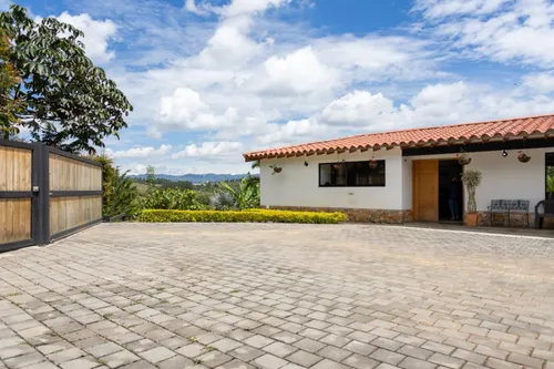 Casa Campestre En Venta En Vereda La Mosca. Cod V11271