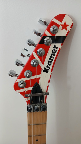 Guitarra Kramer Van Halen-replica C/upgrades Ver Descuento Diestro Rojo Maple