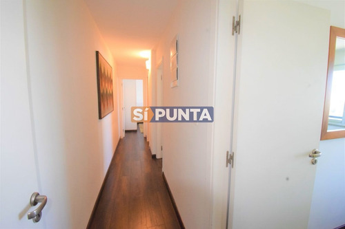 Imagen 20 de 30 de Pent House , 3 Dormitorios A Nuevo ! Con Servicios!