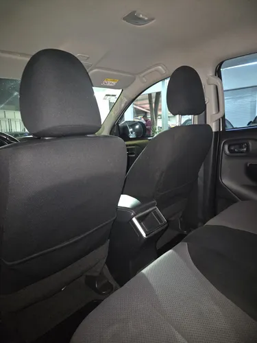 Mitsubishi L200 2.4 Cd Glx 4X2 Mt