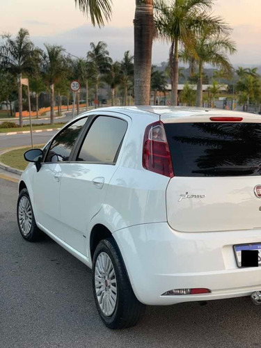 Fiat Punto 2011 1.4 Attractive Flex 5p