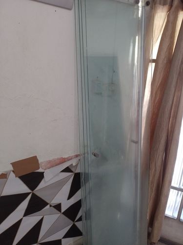 Vendo Vidro De Box Usado Pra Banheiro 0,90x0,85 Verde Branco