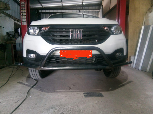 Defensa De Fiat Strada 2021