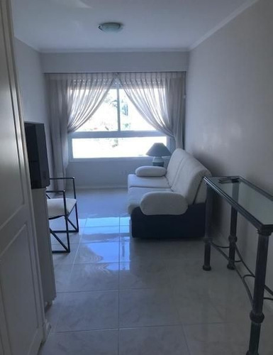 Apartamento En Venta De 3 Dormitorios En Playa Mansa