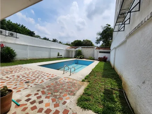 Venta Casa De 520mts2 En Ciudad Jardín, Sur De Cali 8850.