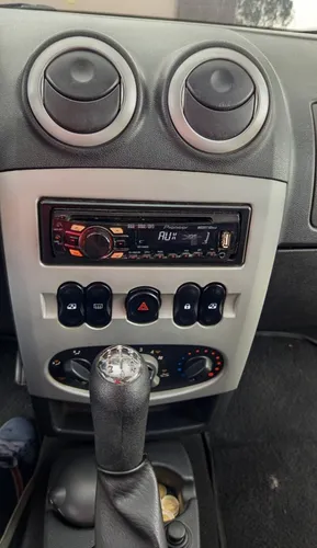 Renault Logan Dynamique 2012