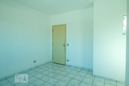 Imagem 10 de 15 de Casa Para Aluguel - Vila Lavinia, 3 Quartos, 180 - 893368164