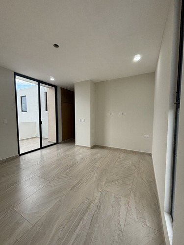 Moderna Casa De 3 Recámaras En Real Montejo Entrega En 6 Meses