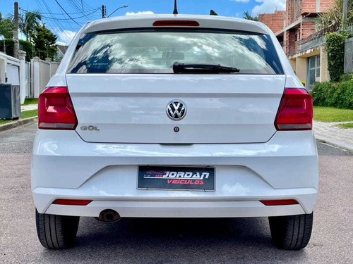 Imagem 7 de 15 de Volkswagen Gol Trendline 1.0 Total Flex 4p 2017