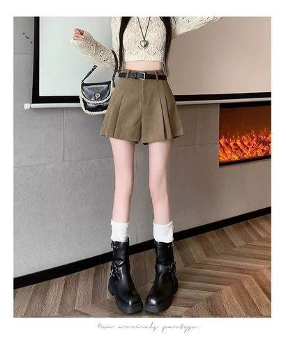 Pantalones Cortos De Pana De Cintura Alta Con Parte Inferior