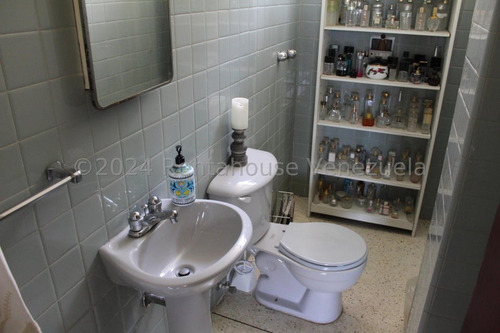 Bella Casa En Alquiler Los Palos Grandes Rah Mls24-19487