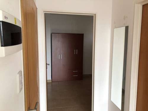 Imagen 7 de 10 de Departamento En Venta En Liniers