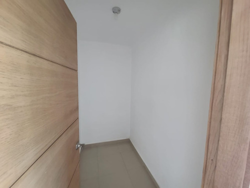 Vendo Apartamento 1er Piso En Trino Park Jacobo Majluta Codigo: Pd120