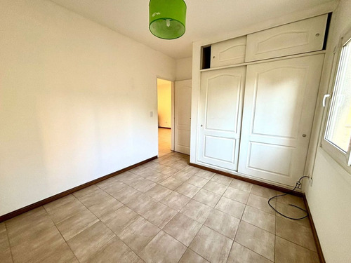 Venta Dpto 2 Amb, Balcón Y Cochera Morón